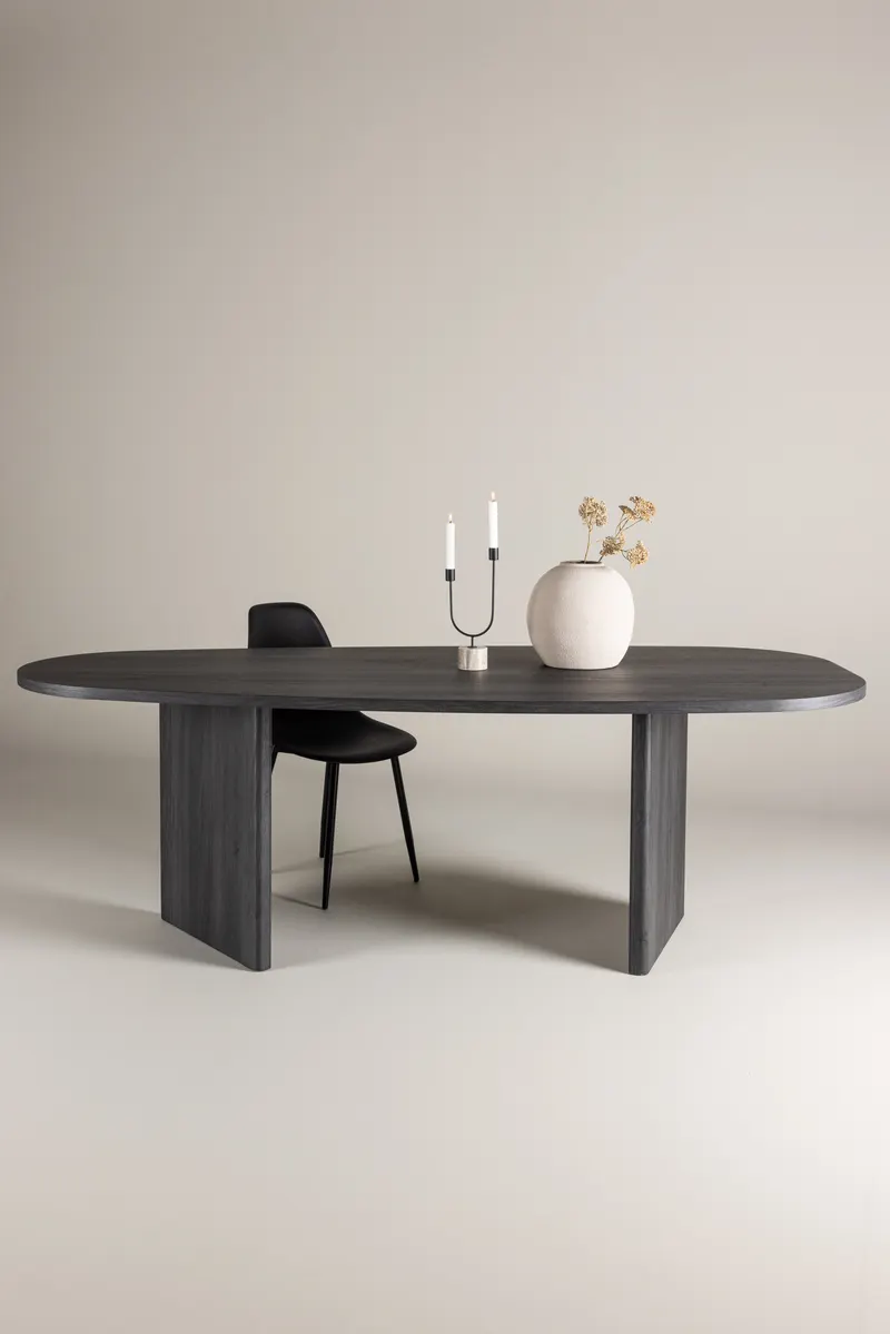 Grönvik ovaler Esstisch in 220 × 100 cm, Schwarz, im Wohnraum, Ansicht 1