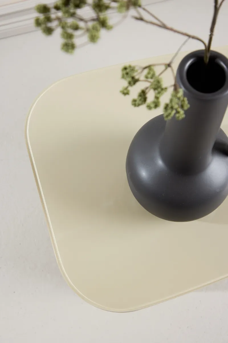 Grönvik Beistelltisch mit abgerundeter Platte in Beige, im Wohnraum, Ansicht 4
