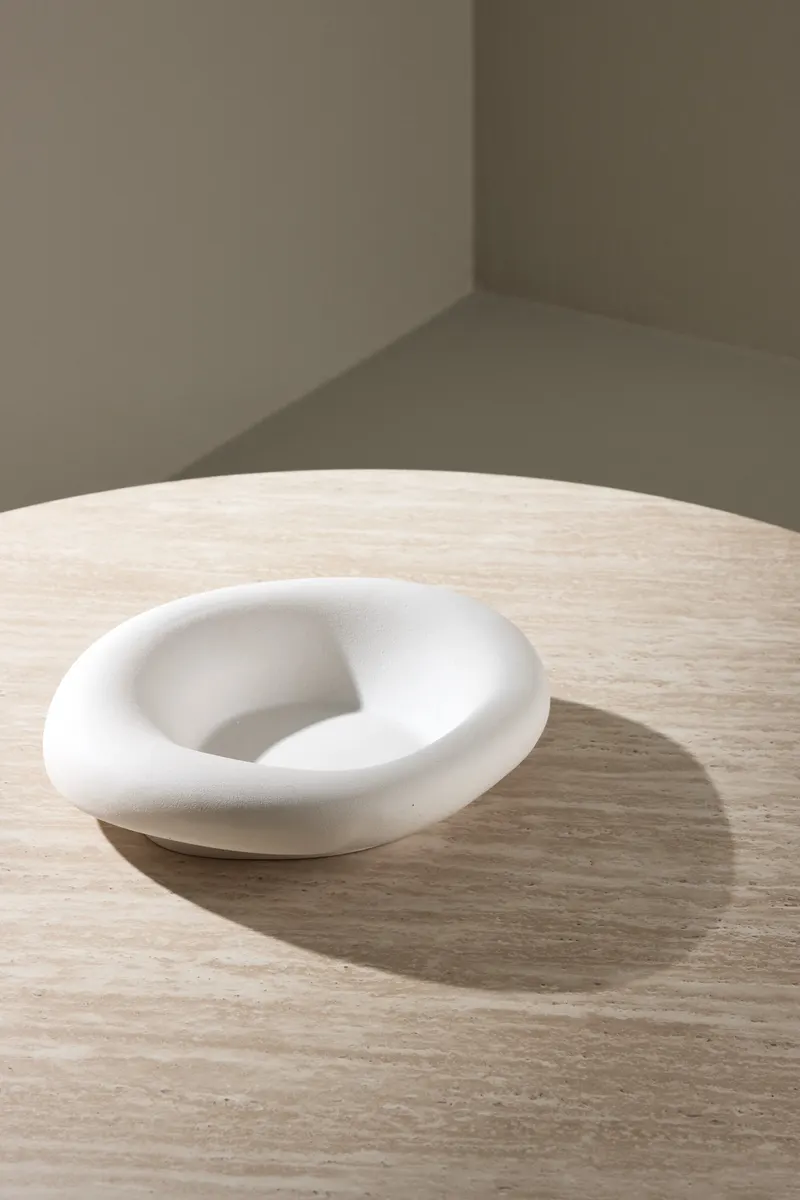 Härön runder Couchtisch mit gerilltem Säulenfuß in Ø 80 cm, im Wohnraum, Ansicht 4