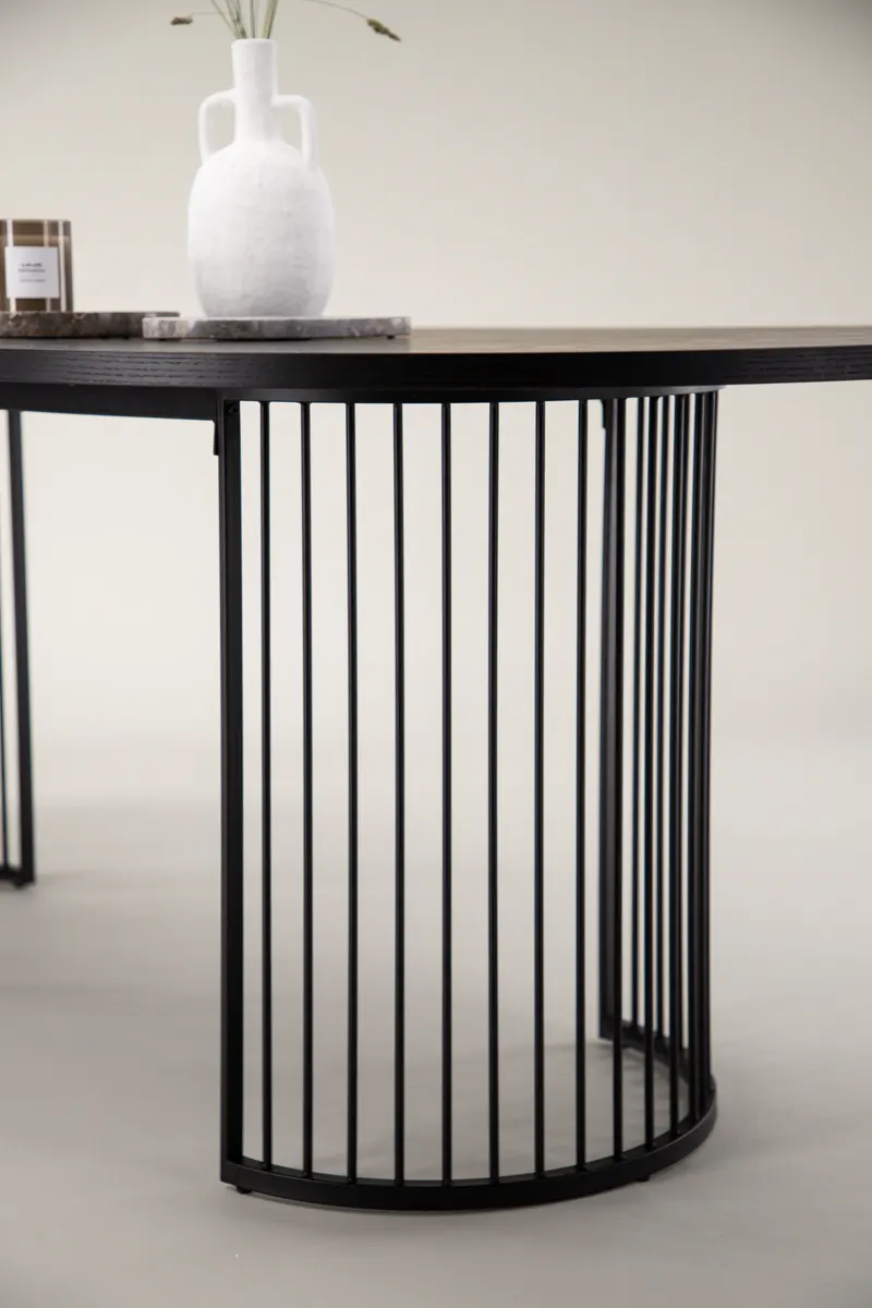 Hamneskär ovaler Esstisch 220 × 110 cm in Schwarz, im Wohnraum, Ansicht 5