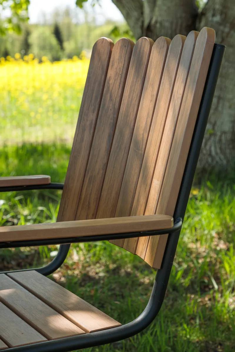 Holmsund rundes Gartenmöbel-Set mit 4 Stühlen in Table: Ø 103 Chair: D: 57 H: 90 W: 60 cm, Natur, Gestell Schwarz, im Wohnraum, Ansicht 2
