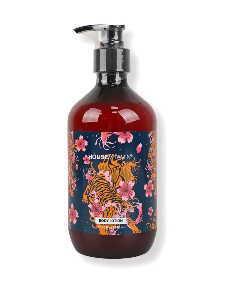 Vegane Bodylotion Wood & Sage in der Pumpflasche von Housevitamin, 510 ml, Ansicht 1
