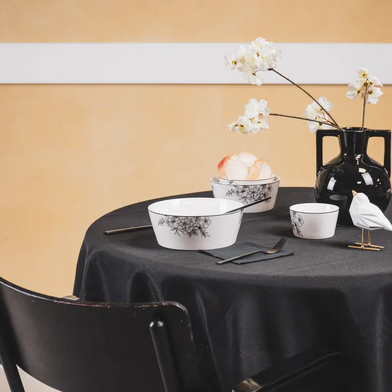 Schale Les Fleurs aus New Bone China von Housevitamin in Schwarz-Weiß, 14,5 × 14,5 × 6 cm, Ansicht 4