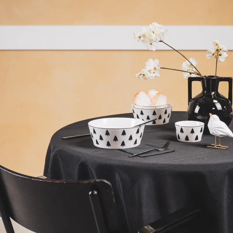 Weihnachtsbaum-Schale aus New Bone China von Housevitamin in Schwarz/Weiß, 9 × 9 × 5 cm, Ansicht 4