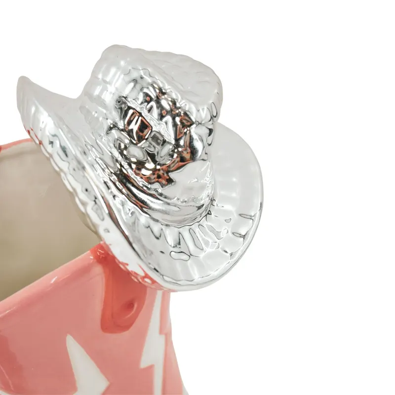 Keramikvase im Cowboy-Stiefel-Look mit Discohut von Housevitamin in Pink und Orange, 16,5 × 10,5 × 26,5 cm, Ansicht 3
