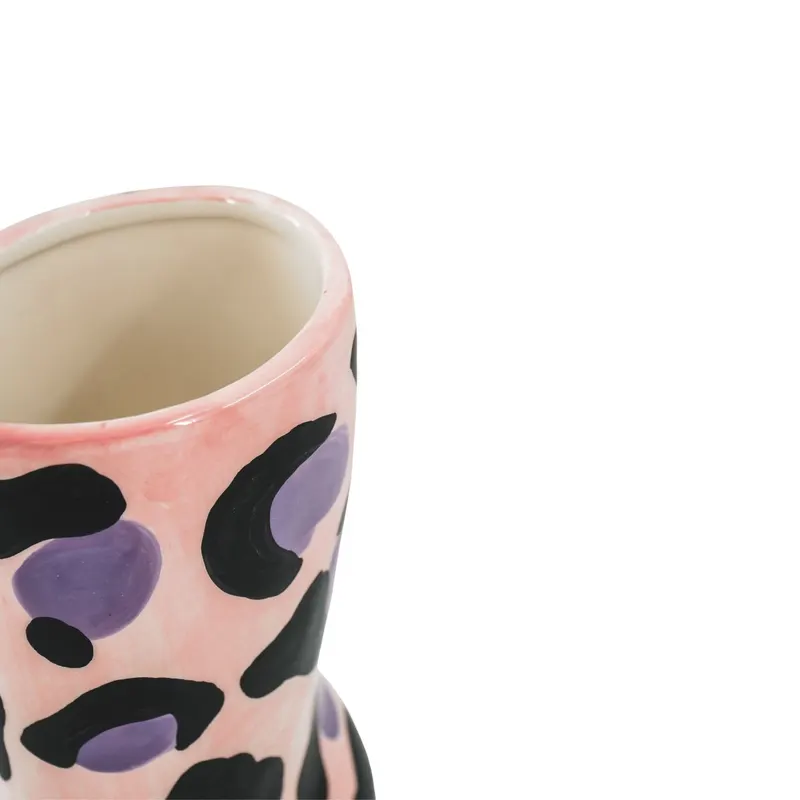 Keramikvase in Stiefelform mit Leopardenmuster, Pink-Orange von Housevitamin in Pink und Orange, 18 × 8 × 24 cm, Ansicht 5