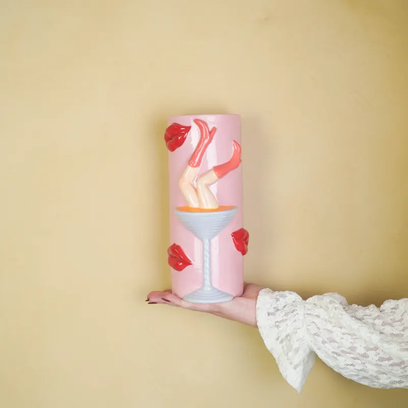 Keramikvase im Pornstar-Martini-Design mit roten Lippen von Housevitamin in Rosa, Rot, 14 × 12,5 × 28 cm, Ansicht 6
