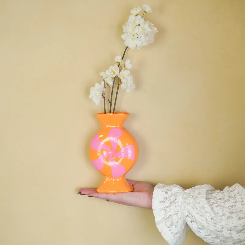 Keramikvase Toffee Candy mit bunten Wirbelstreifen von Housevitamin in Pink/Orange, 12 × 6,5 × 20 cm, Ansicht 5