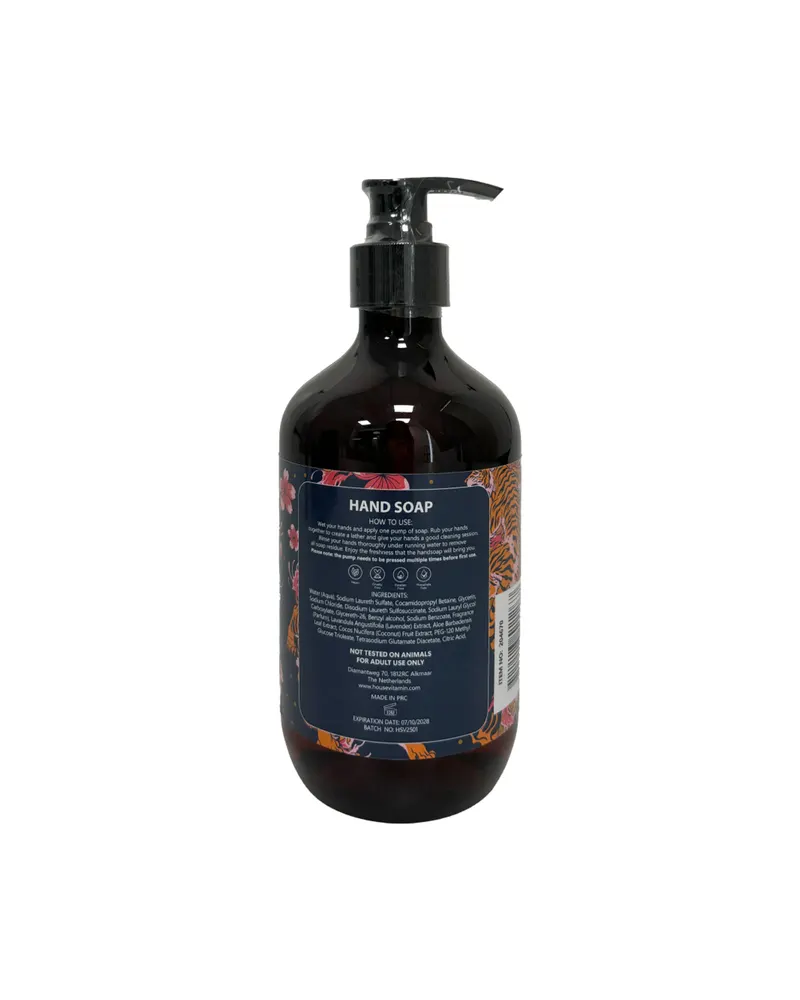 Vegane Handseife mit Pumpe, Duft Holz & Salbei von Housevitamin in Braun (Flasche), Schwarz (Pumpe), 7 × 7 × 21 cm, Ansicht 3