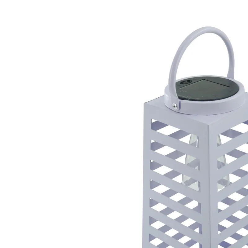 Solar-Laterne aus Metall in Lila für Tisch und Garten von Housevitamin in Lila, Ansicht 2