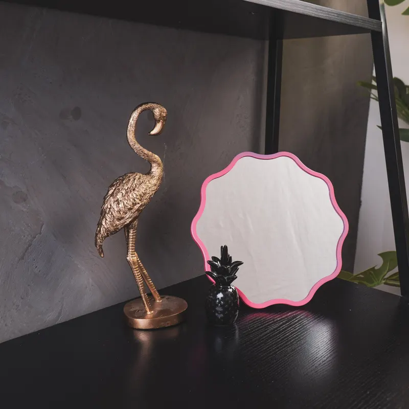 Runder Schminkspiegel aus Metall in Pink, 25 cm von Housevitamin in Pink, 25 × 1 × 25 cm, Ansicht 3