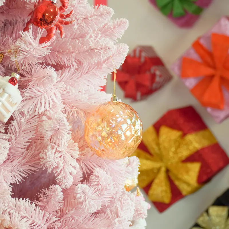 Christbaumkugel mit Diamantrelief aus Kunststoff von Housevitamin in Gelb, 10 × 10 cm, Ansicht 2