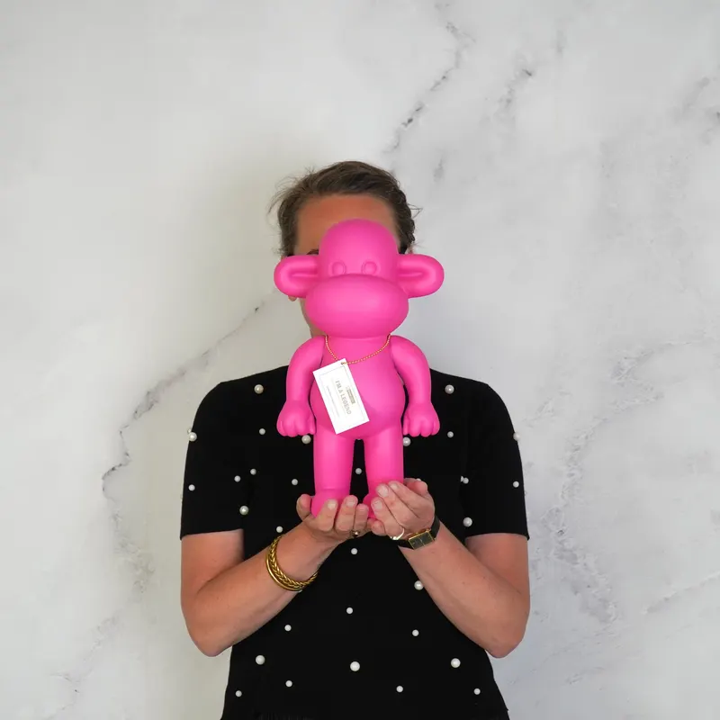 Dekofigur „The Legend“, Affe aus Polyresin von Housevitamin in Rosa, 20,5 × 13,5 × 35 cm, Ansicht 6