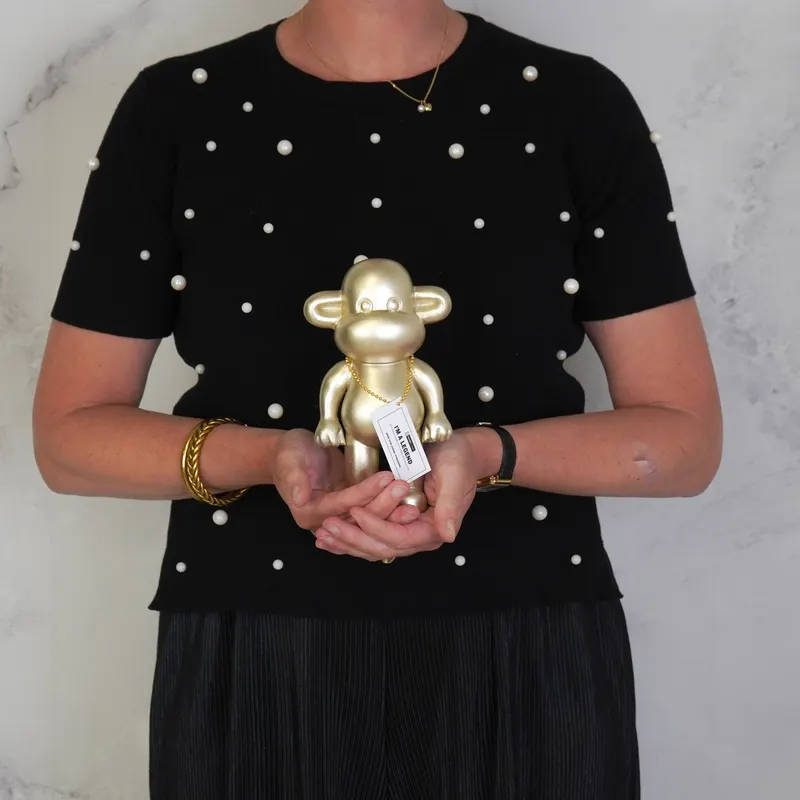 Dekofigur „The Legend“, Affe aus Polyresin von Housevitamin in Gold, 11 × 7 × 19 cm, Ansicht 4