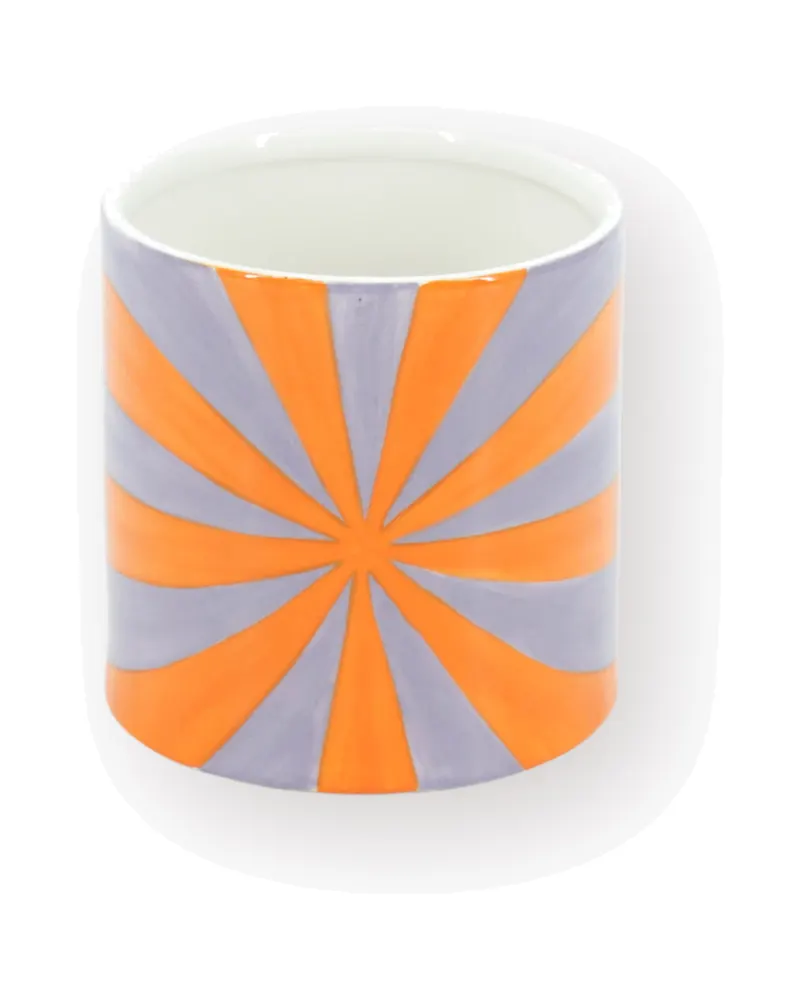 Swirl-Blumentopf aus Dolomit mit spiralförmigem Design von Housevitamin in Flieder/Orange, 15,5 × 15,5 × 16 cm, Ansicht 1