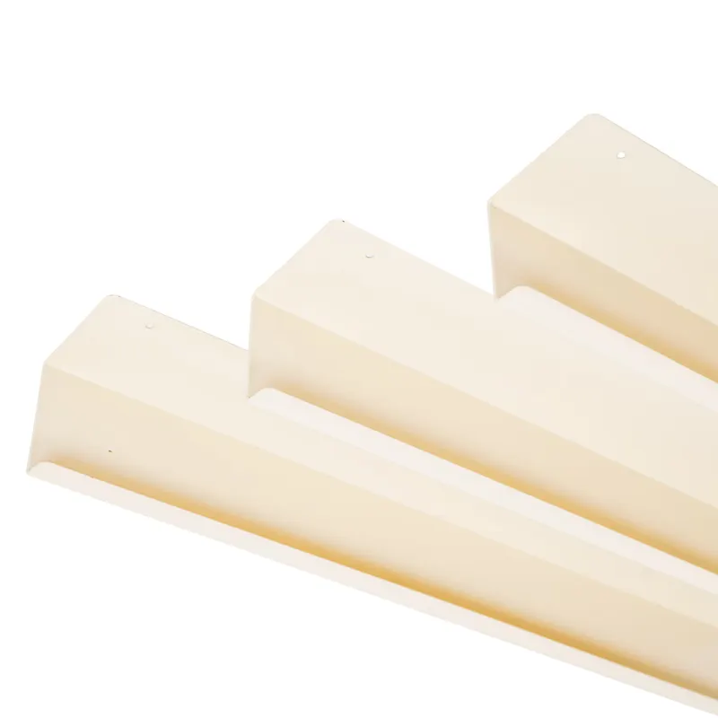 Wandregal-Set aus Metall in Beige, 3 Größen von Housevitamin in Beige, 40 × 8 × 7 cm, 50 × 8 × 7 cm und 60 × 8 × 7 cm, Ansicht 2
