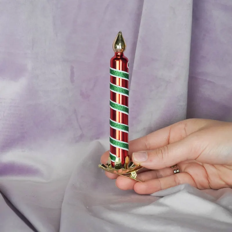 Kerzen-Weihnachtsanhänger aus Glas mit Clip von Housevitamin in Rot und Grün, 2 × 2 × 13 cm, Ansicht 2