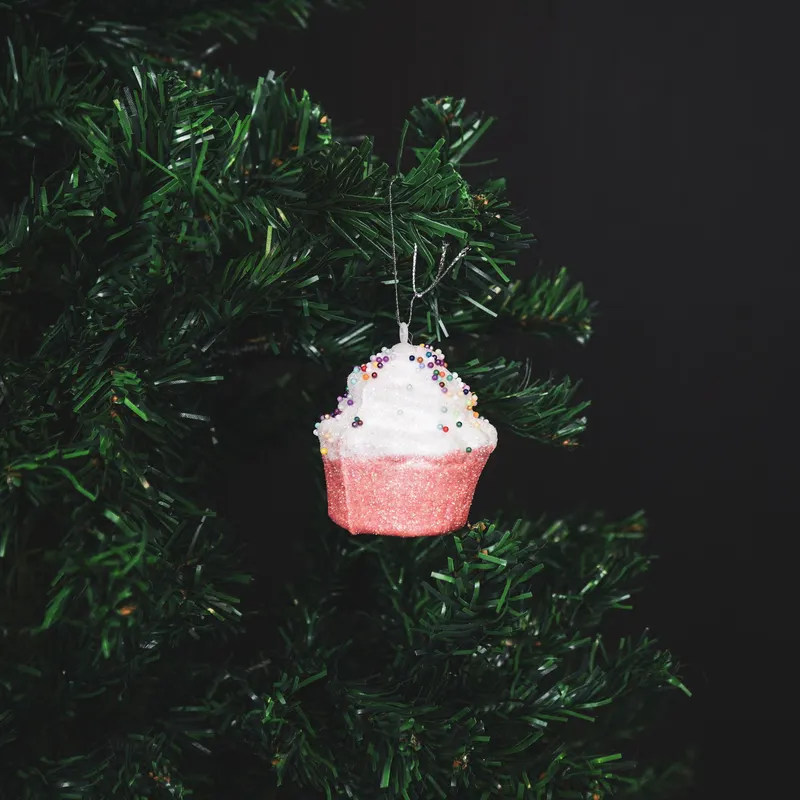 Weihnachtsanhänger Cupcakes aus Schaumstoff im 3er-Set von Housevitamin in Rosa, Weiß und bunt, 8 × 4 × 7 cm, Ansicht 4