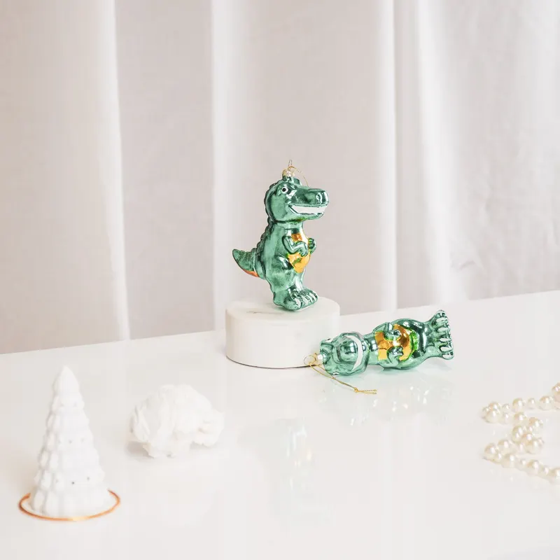 Dino-Weihnachtsanhänger aus Glas für Zweige und Tischdeko von Housevitamin in Grün, Ansicht 5