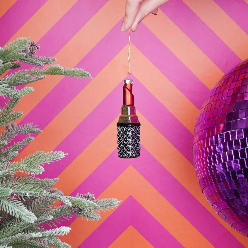 Weihnachtsanhänger in Lippenstiftform aus Glas, rot-gold von Housevitamin in Rot und goldfarben, 3 × 3 × 11 cm, Ansicht 4