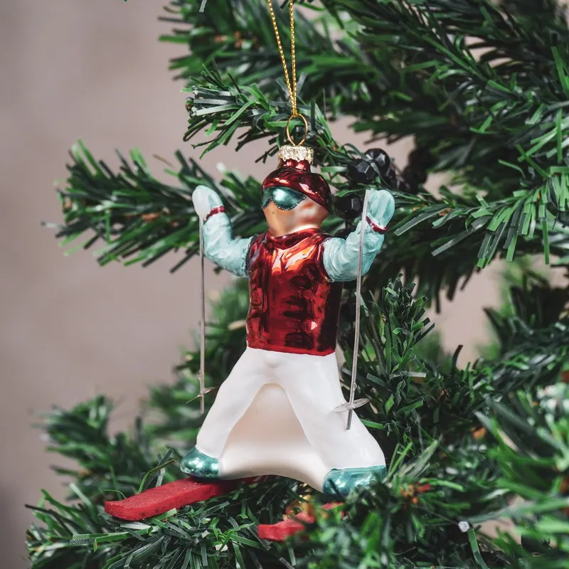 Weihnachtsanhänger Skifahrer aus Glas, 8 × 8 × 12 cm von Housevitamin, Ansicht 3