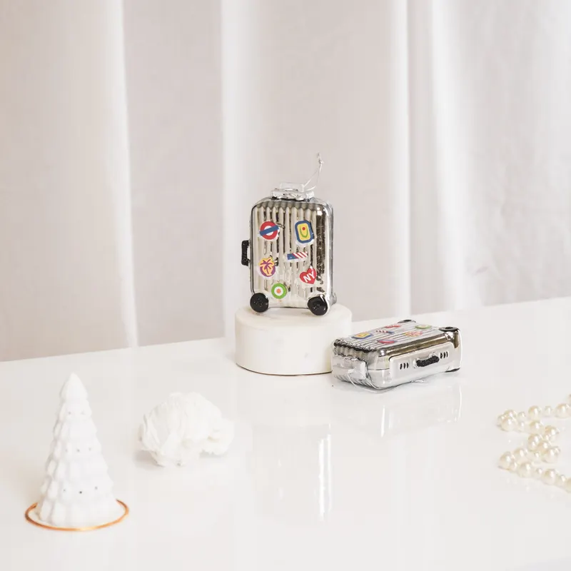 Weihnachtsanhänger in Kofferform aus Glas von Housevitamin in Silber, 8 × 4 × 11,5 cm, Ansicht 5