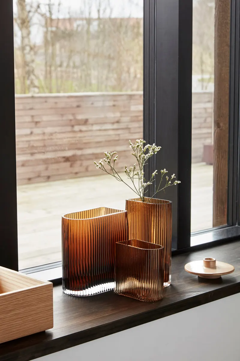 Hübsch Elements Vasenset in Bernstein, 12 × 7 × H 13 und 16 × 9 × H 18 und 12 × 7 × H 20 cm, Ansicht 3