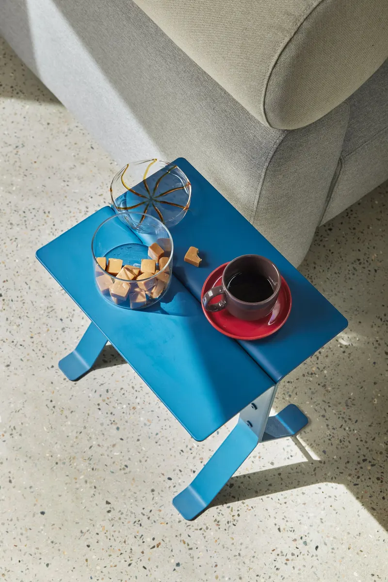 Hübsch Fold Beistelltisch in Petrol, 40 × 30 × H 42 cm, Ansicht 6