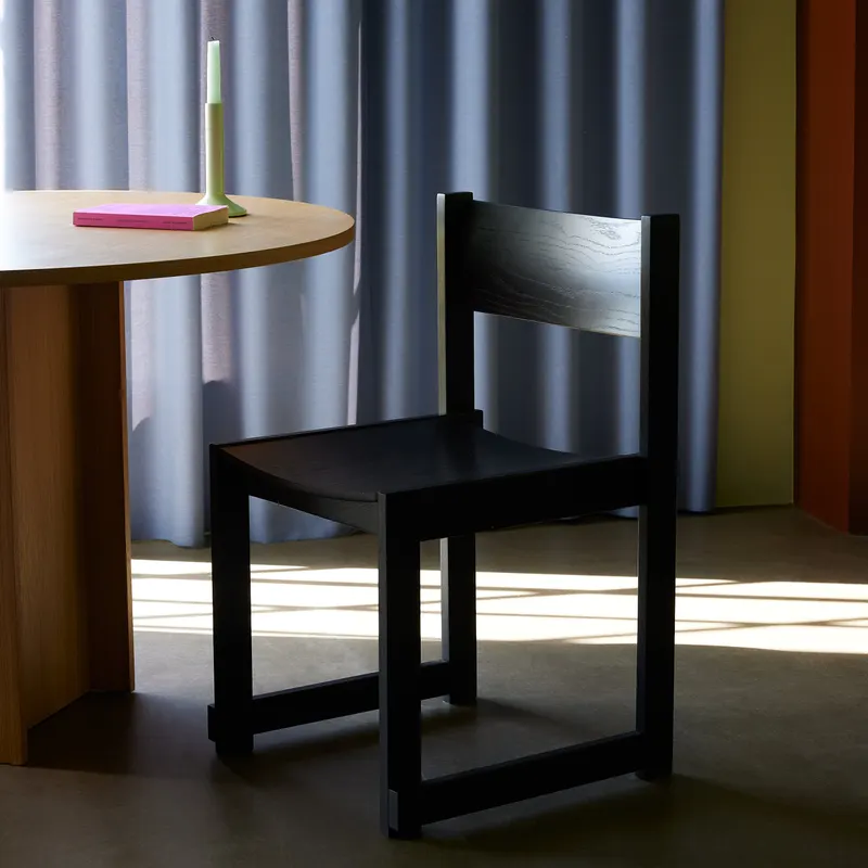 Hübsch Forma Esszimmerstuhl in Schwarz, 50 × 50 × H 80 cm, Ansicht 11