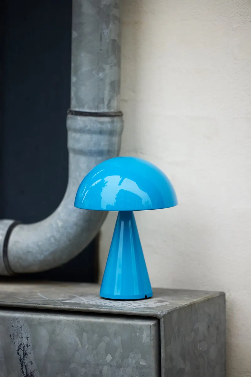 Hübsch Mush Akku-Tischleuchte in Blau, Ø 15 × H 20 cm, Ansicht 4