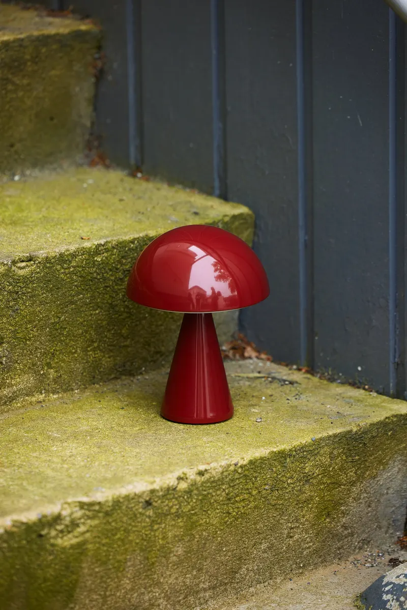 Hübsch Mush Akku-Tischleuchte in Rot, Ø 15 × H 20 cm, Ansicht 5
