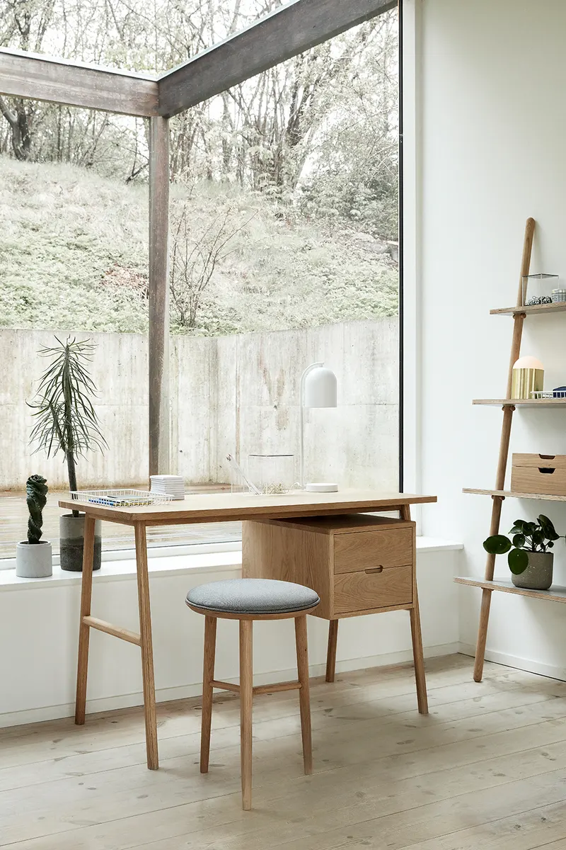 Hübsch Architect Schreibtisch in Naturfarben, 120 × 57 × H 75 cm, Ansicht 2