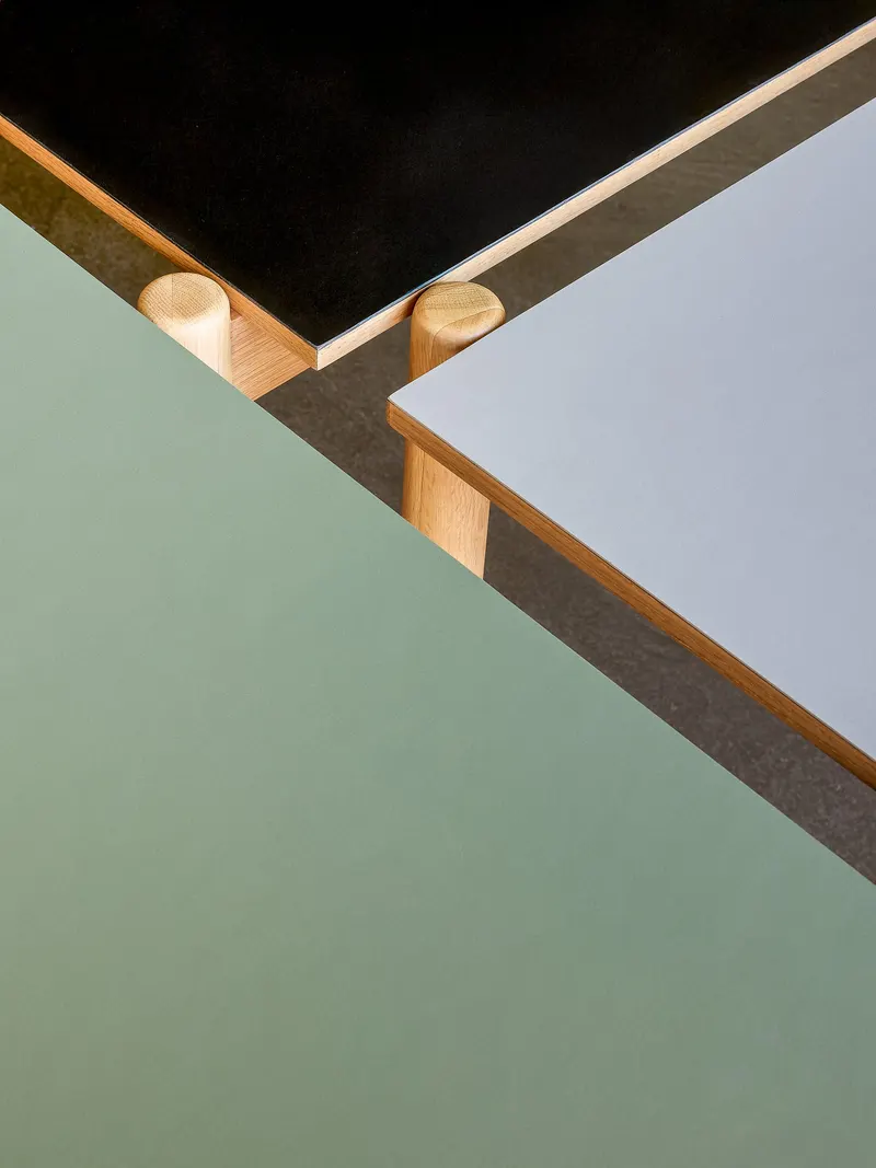 Hübsch Oblique Rectangular Esstisch in Naturfarben und Oliv, 190 × 107 × H 75 cm