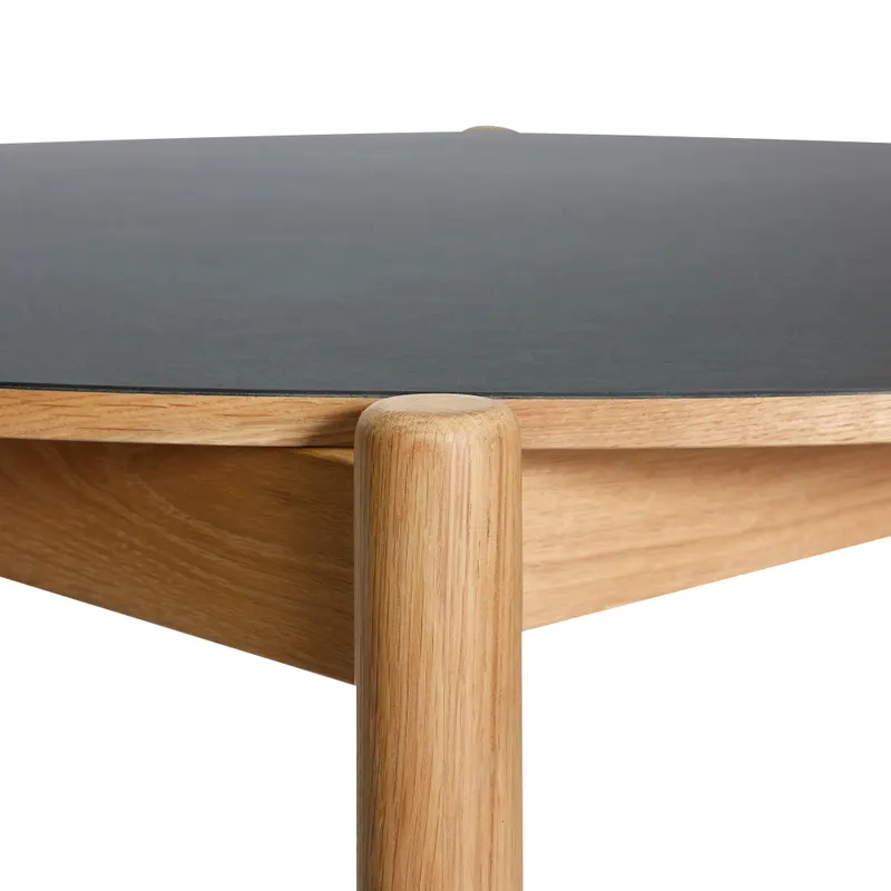 Hübsch Oblique Round Esstisch in Schwarz und Naturfarben, Ø 115 × H 75 cm, Ansicht 2