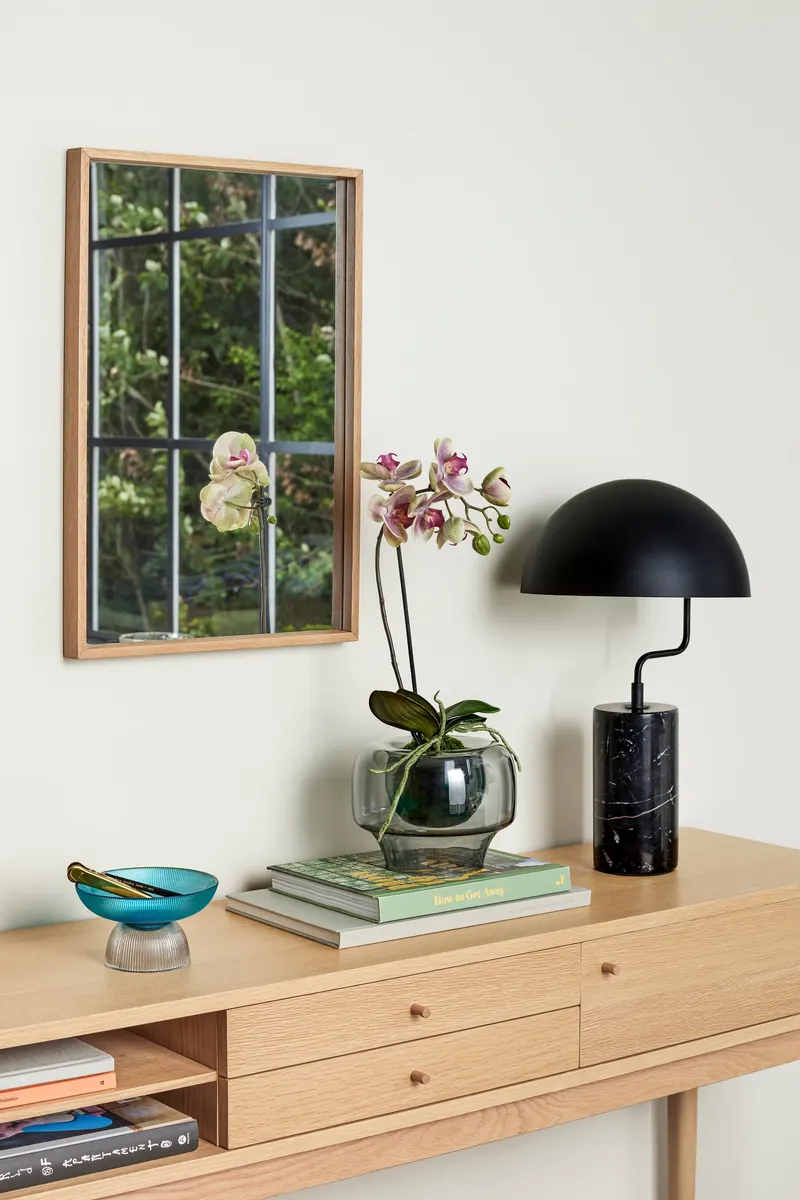 Hübsch Poise Tischleuchte in Schwarz, Ø 30 cm / Höhe 48 cm, Ansicht 2