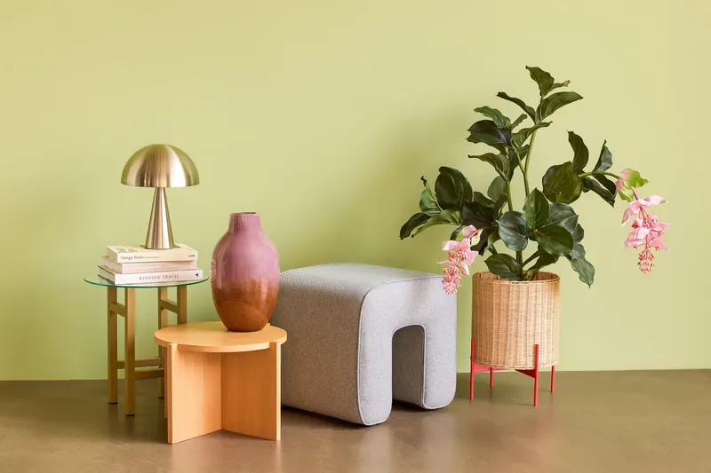 Hübsch Elevate Beistelltisch in Klar und Oliv, Ø 40 × H 44 cm, Ansicht 8