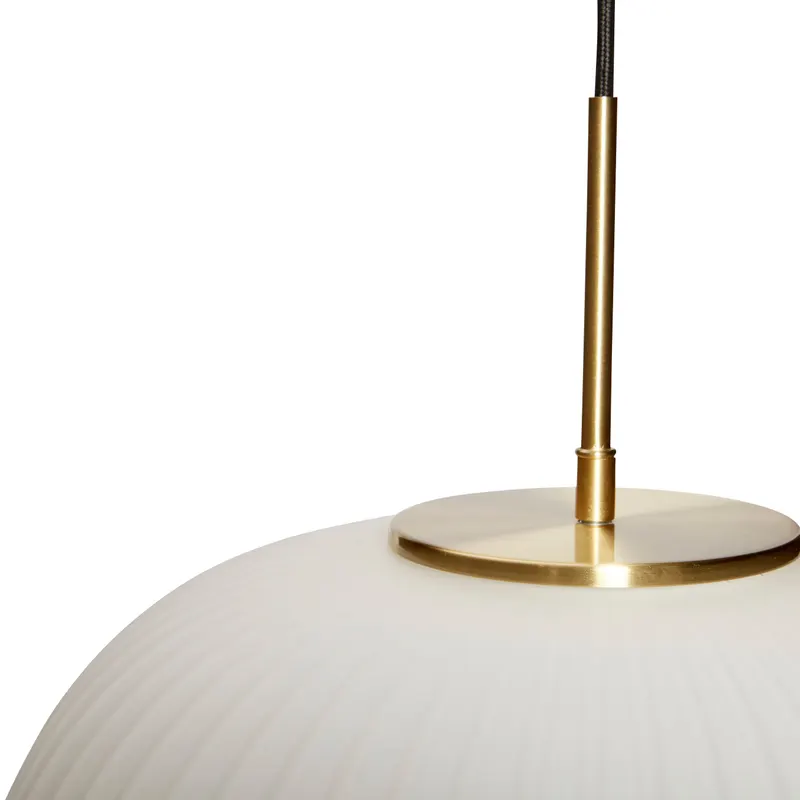 Hübsch Serene Pendelleuchte in Messingfarben und Weiß, Ø 42 × H 57 cm, Ansicht 5
