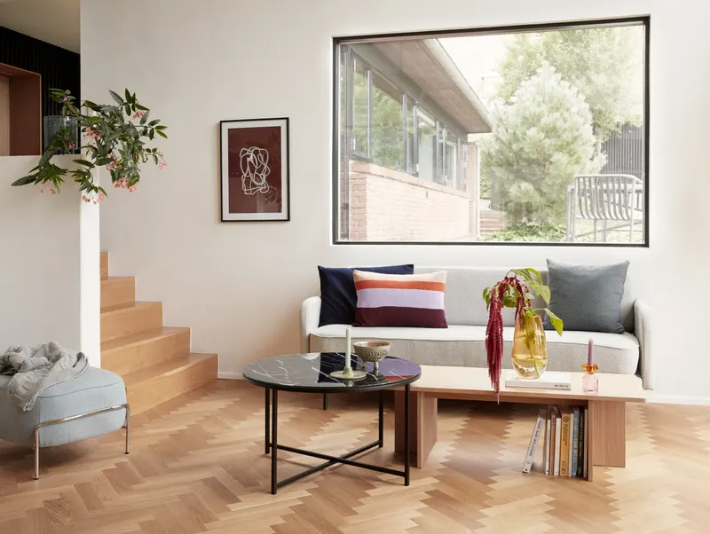 Hübsch Split Couchtisch in Naturfarben, 120 × 50 × H 38 cm, Ansicht 4