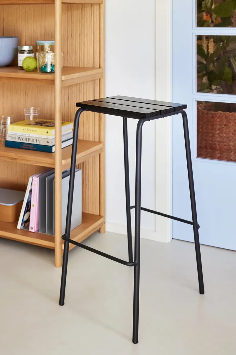 Hübsch Stilt Barhocker in Schwarz, 45 × 38 × H 76 cm, Ansicht 5