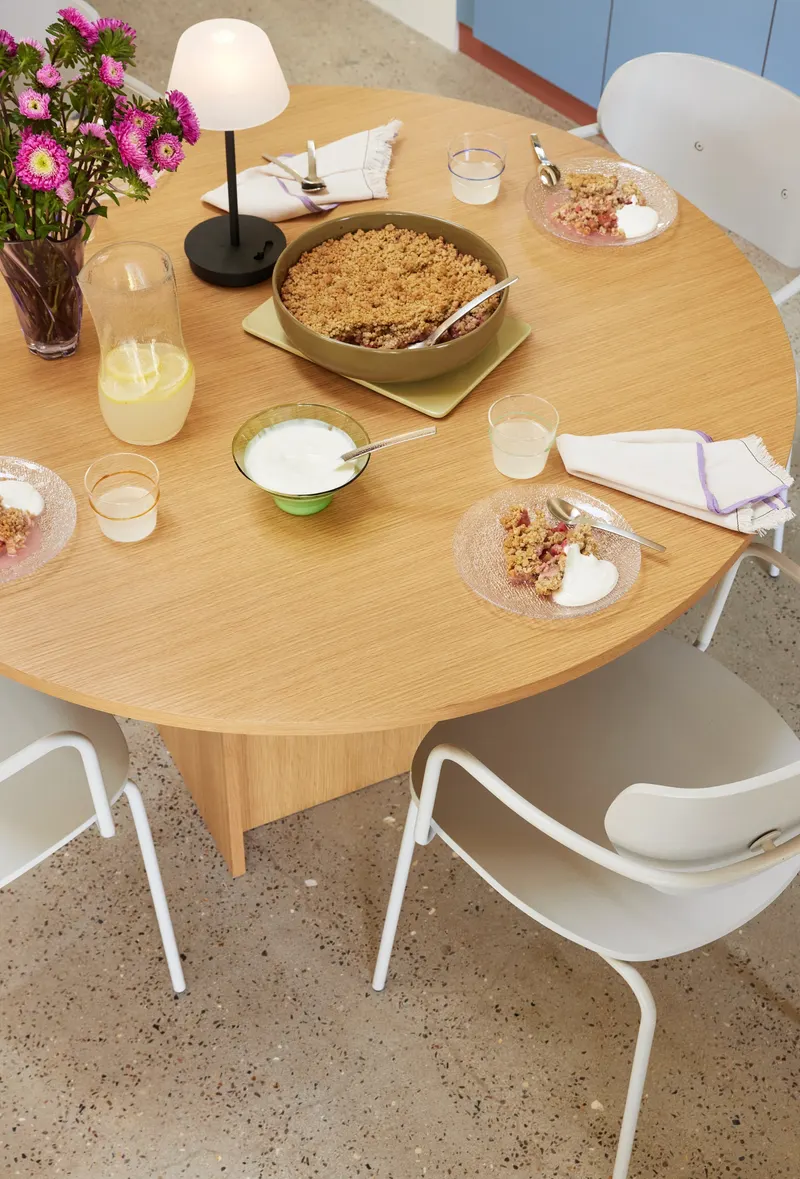 Hübsch Straight Round Esstisch in Naturfarben, Ø 120 × H 75 cm, Ansicht 13