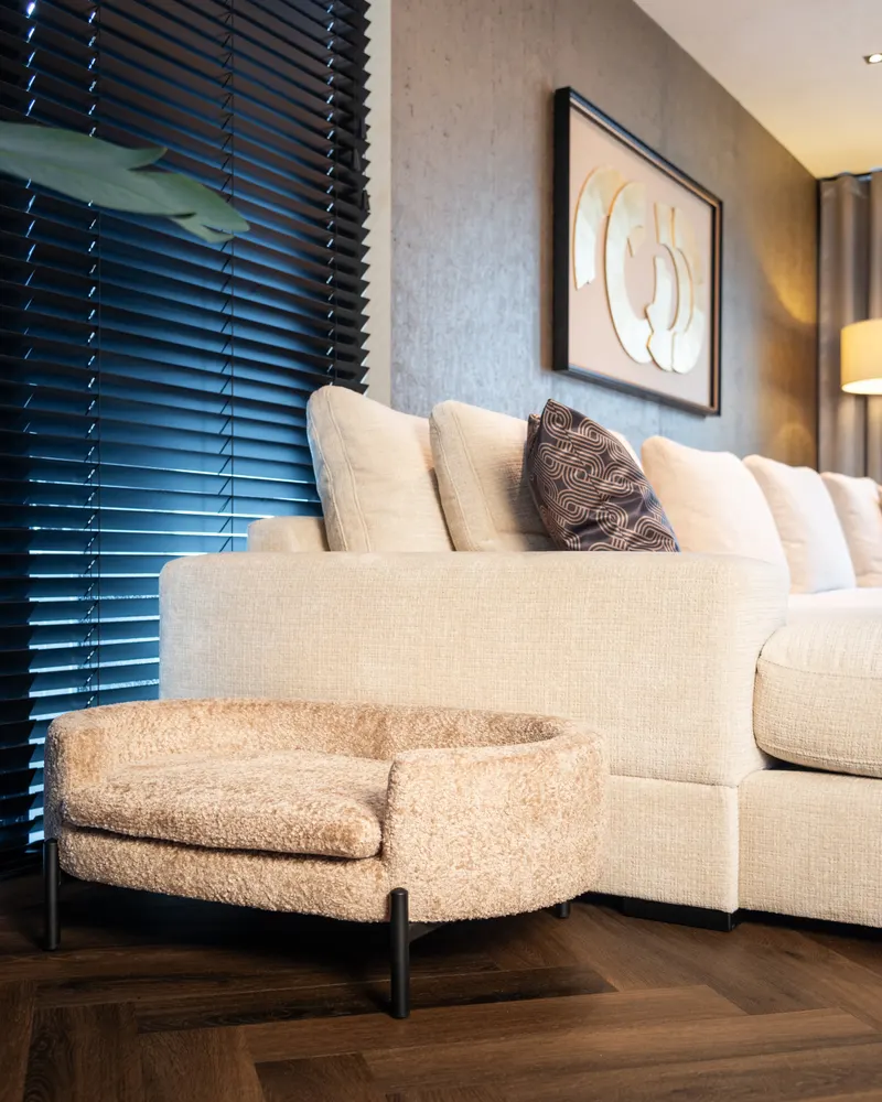 Wandbild Eden, Schwarz/Goldfarben von Richmond Interiors, Wohnbeispiel 17, im Wohnraum