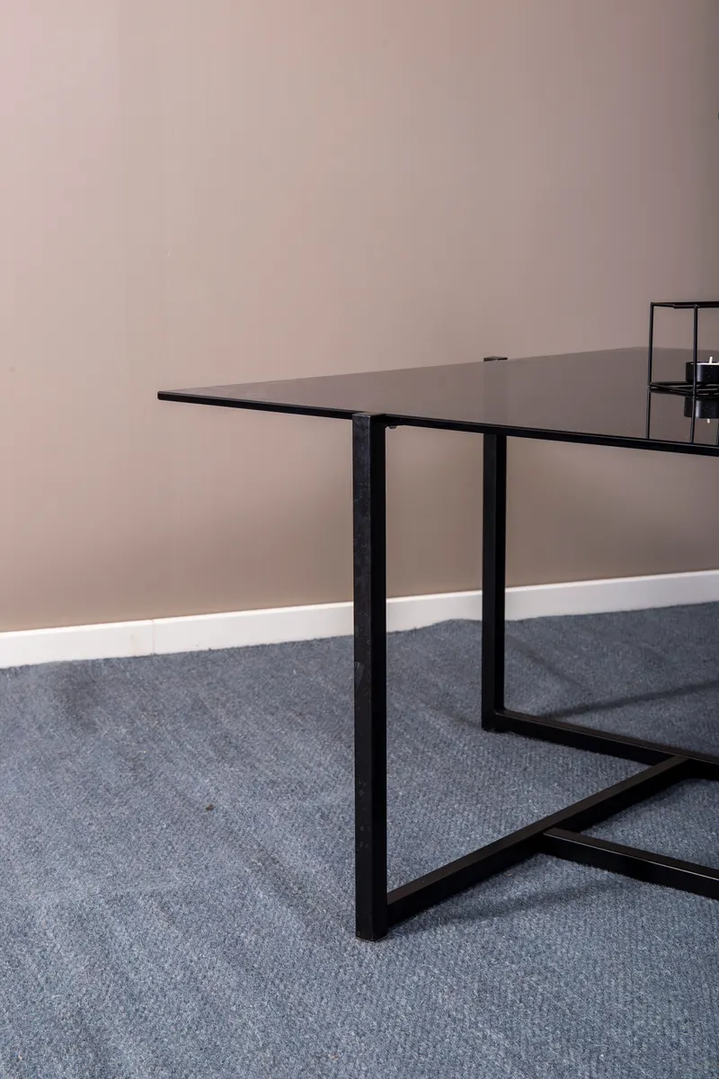 Hybrid quadratischer Couchtisch 80 × 80 cm in Grau, Gestell Schwarz, im Wohnraum, Ansicht 3