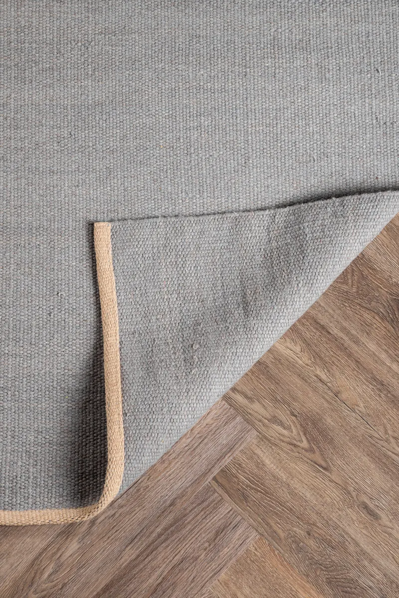 Jaipur Wollteppich aus Wolle und Baumwolle in 240 × 170 cm, Hellgrau, im Wohnraum, Ansicht 4