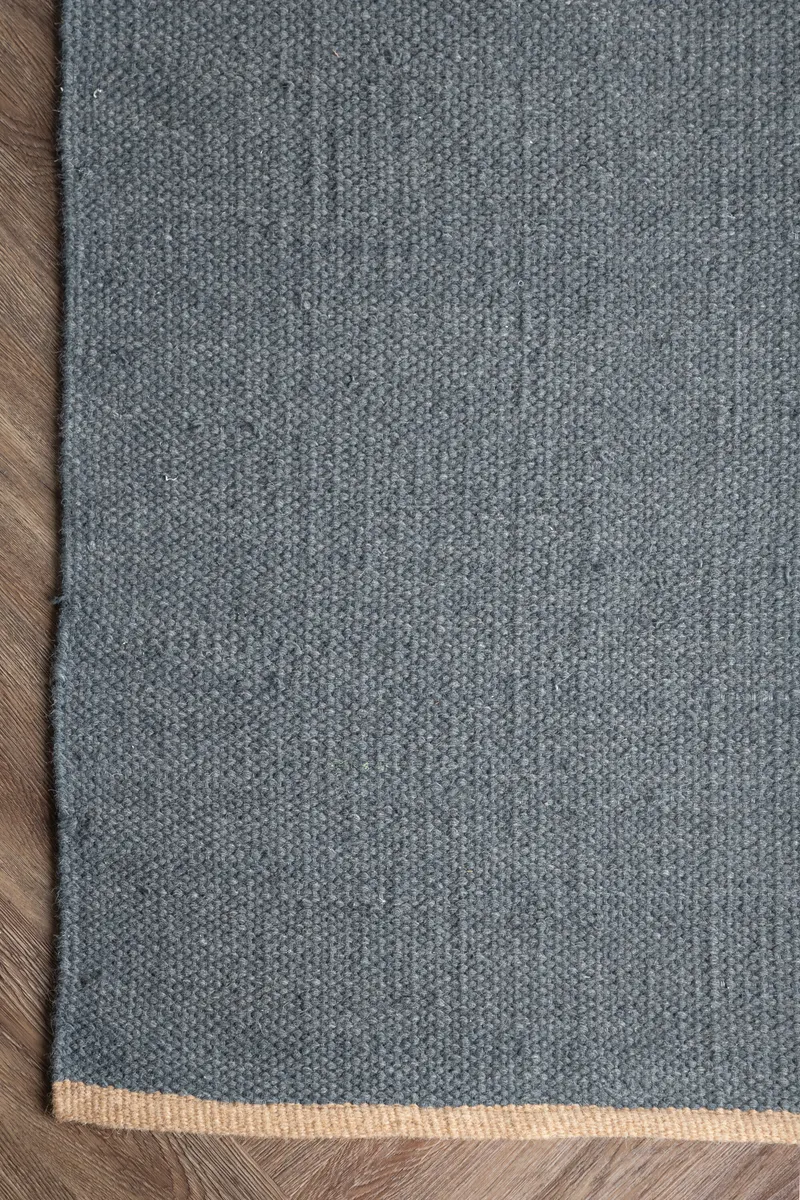 Jaipur Wollteppich aus Wolle und Baumwolle in 240 × 170 cm, Blau, im Wohnraum, Ansicht 3