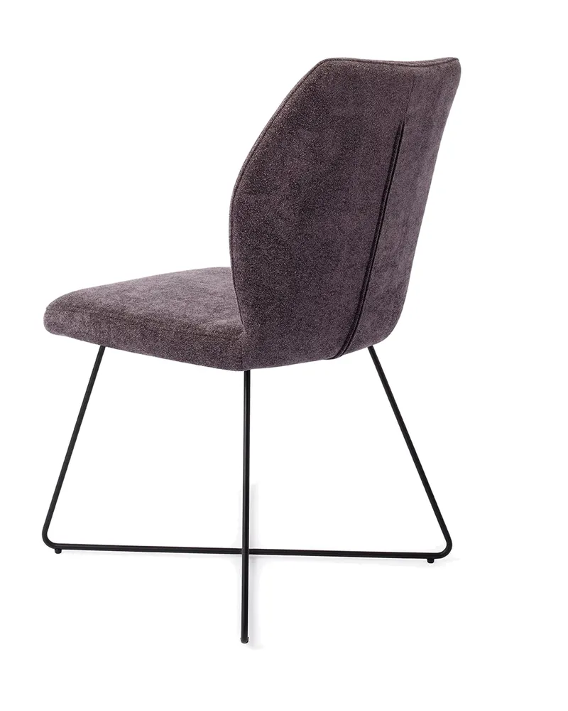 Ikata Esszimmerstuhl von Jesper Home in Almost Black, Cross, Schwarz, Ansicht 4