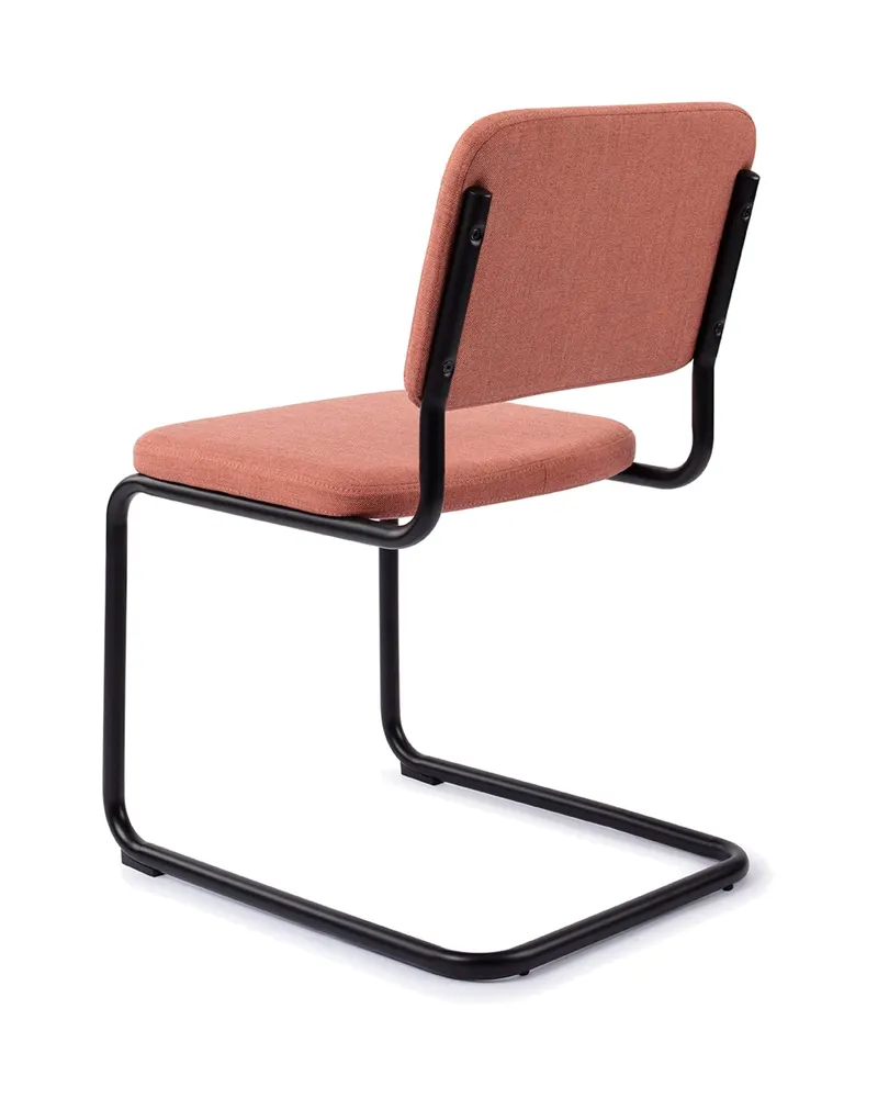 Mugi Freischwinger von Jesper Home in Coral Kiss, Schwarz, Ansicht 4