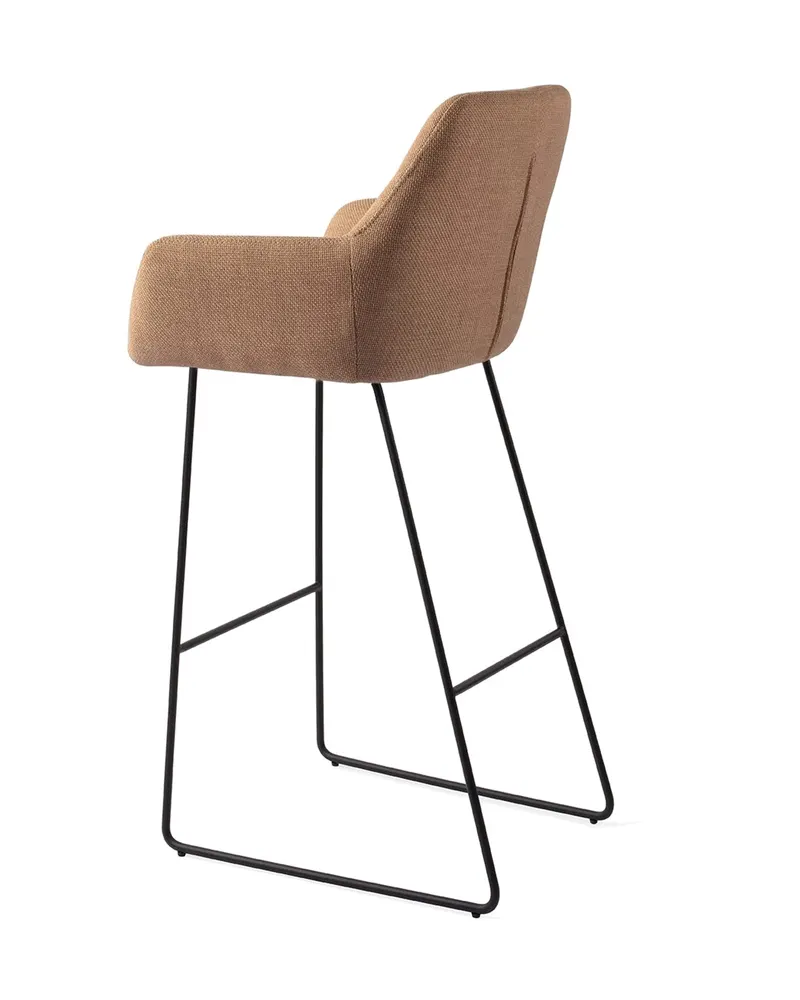 Noto Barhocker mit Armlehnen von Jesper Home in Barhöhe, Toasted Toffee, Slide, Ansicht 4