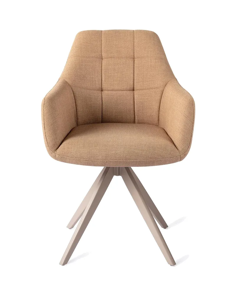Noto Esszimmerstuhl mit Armlehnen von Jesper Home in Toasted Toffee, Turn, Beige, Ansicht 1