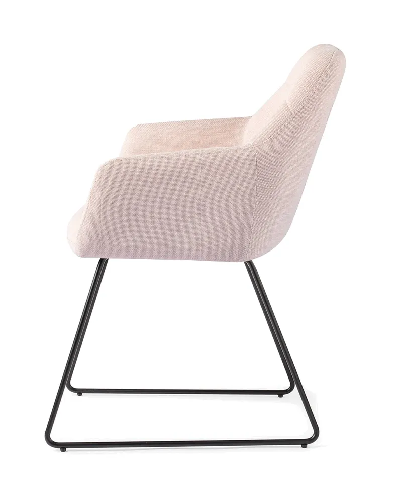 Noto Esszimmerstuhl mit Armlehnen von Jesper Home in Petal Pink, Slide, Schwarz, Ansicht 2
