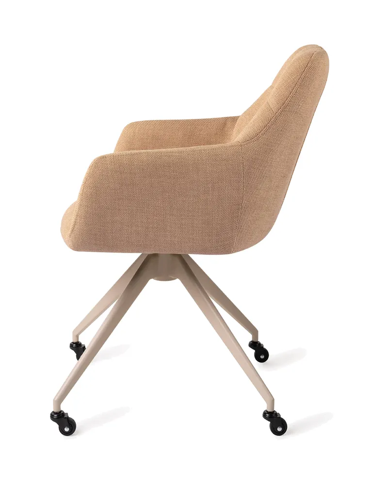 Noto Esszimmerstuhl mit Armlehnen von Jesper Home in Toasted Toffee, Glide, Beige, Ansicht 2